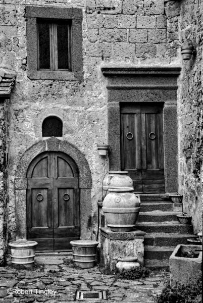 Civita Flower Pots BW